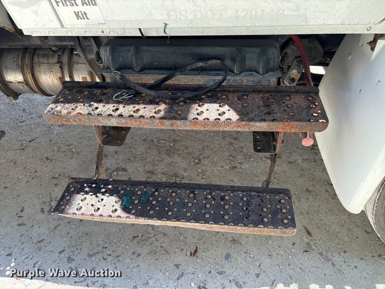 image for item YA1585 2018 International 4300 forestry bucket truck