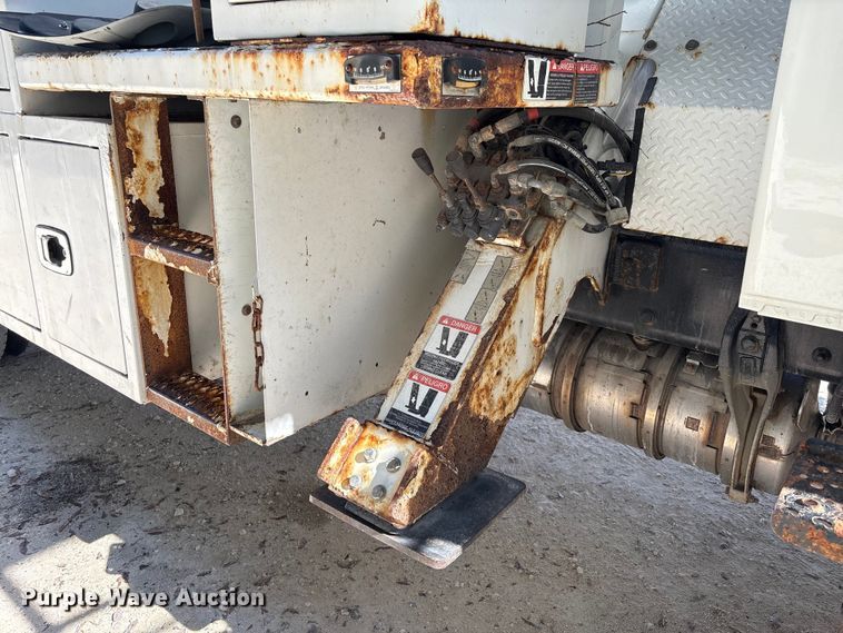 image for item YA1585 2018 International 4300 forestry bucket truck