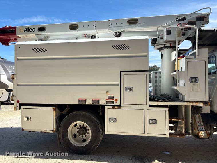 image for item YA1585 2018 International 4300 forestry bucket truck