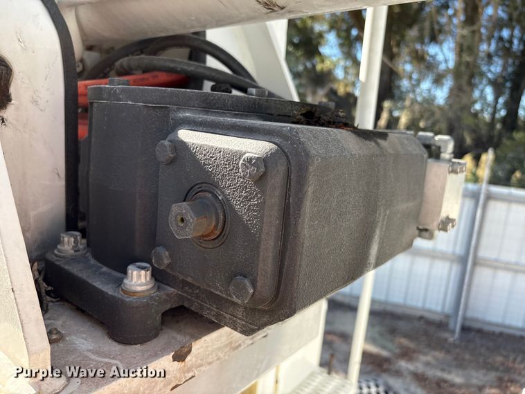 image for item YA1585 2018 International 4300 forestry bucket truck