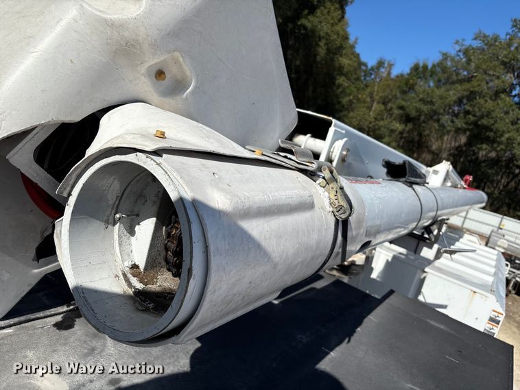 image for item YA1585 2018 International 4300 forestry bucket truck