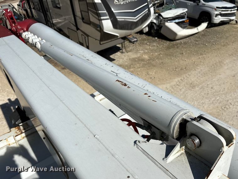 image for item YA1585 2018 International 4300 forestry bucket truck