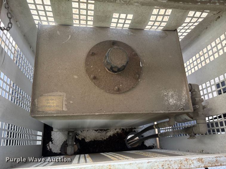 image for item YA1585 2018 International 4300 forestry bucket truck