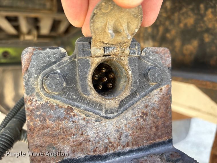 image for item YA1585 2018 International 4300 forestry bucket truck