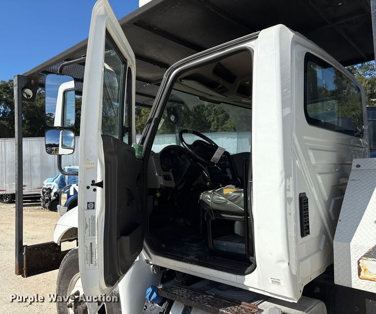 image for item YA1585 2018 International 4300 forestry bucket truck