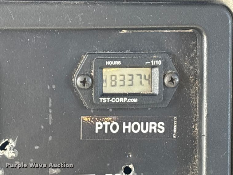 image for item YA1585 2018 International 4300 forestry bucket truck