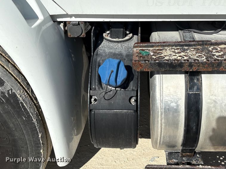 image for item YA1585 2018 International 4300 forestry bucket truck