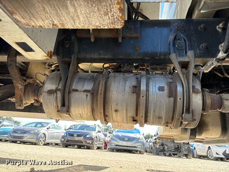 image for item YA1585 2018 International 4300 forestry bucket truck