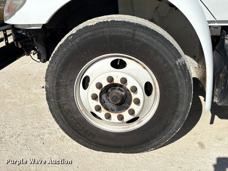 image for item YA1585 2018 International 4300 forestry bucket truck