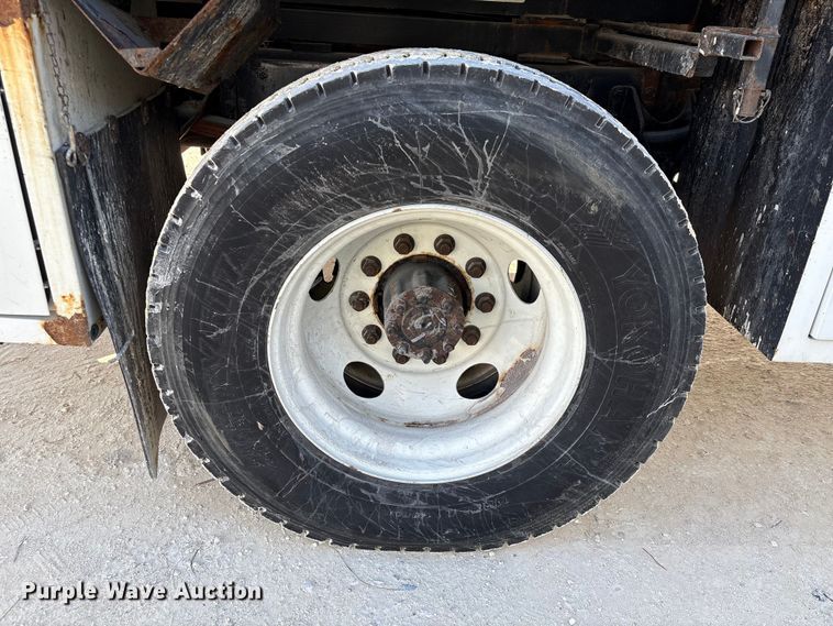 image for item YA1585 2018 International 4300 forestry bucket truck