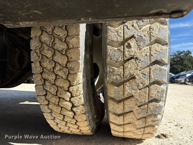 image for item YA1585 2018 International 4300 forestry bucket truck