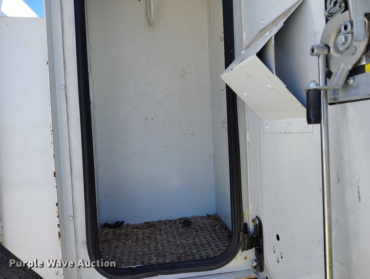 image for item YA1590 2017 Ford F750 Super Duty forestry bucket truck