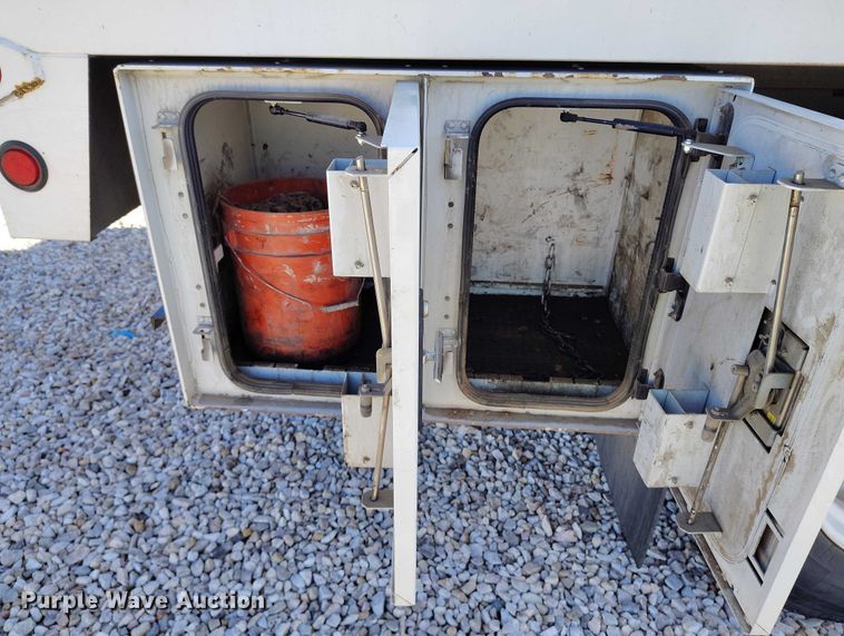 image for item YA1590 2017 Ford F750 Super Duty forestry bucket truck