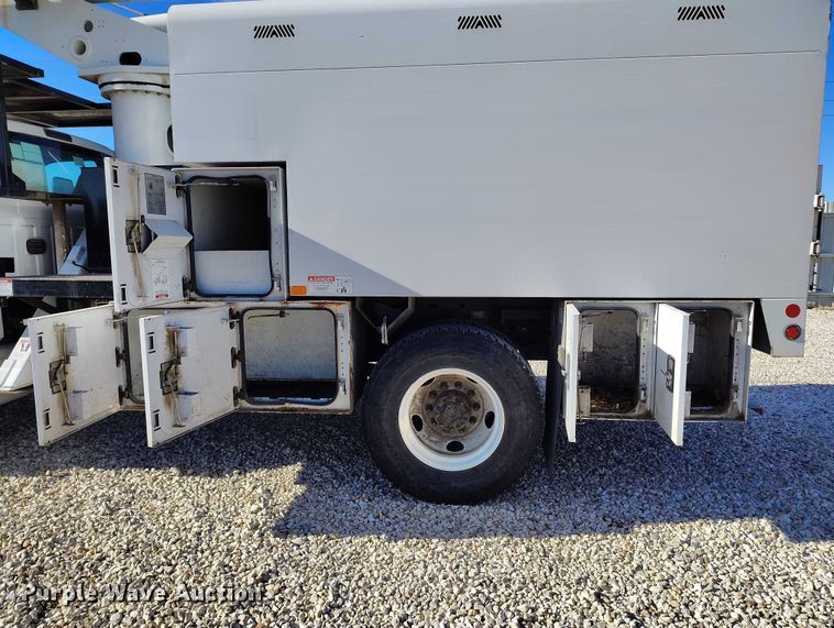 image for item YA1590 2017 Ford F750 Super Duty forestry bucket truck