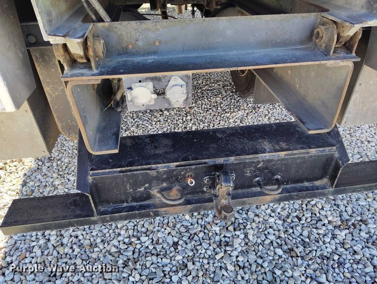 image for item YA1590 2017 Ford F750 Super Duty forestry bucket truck