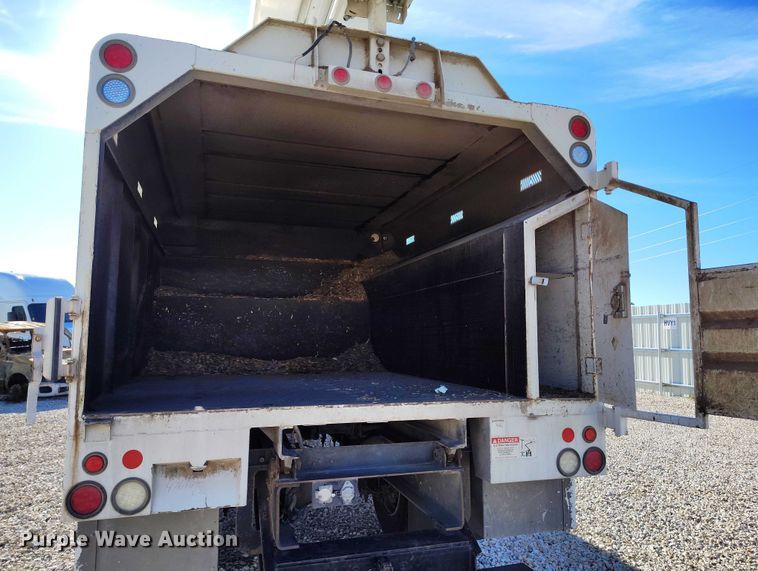 image for item YA1590 2017 Ford F750 Super Duty forestry bucket truck