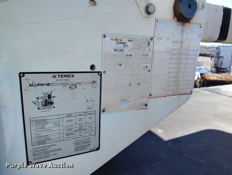 image for item YA1590 2017 Ford F750 Super Duty forestry bucket truck