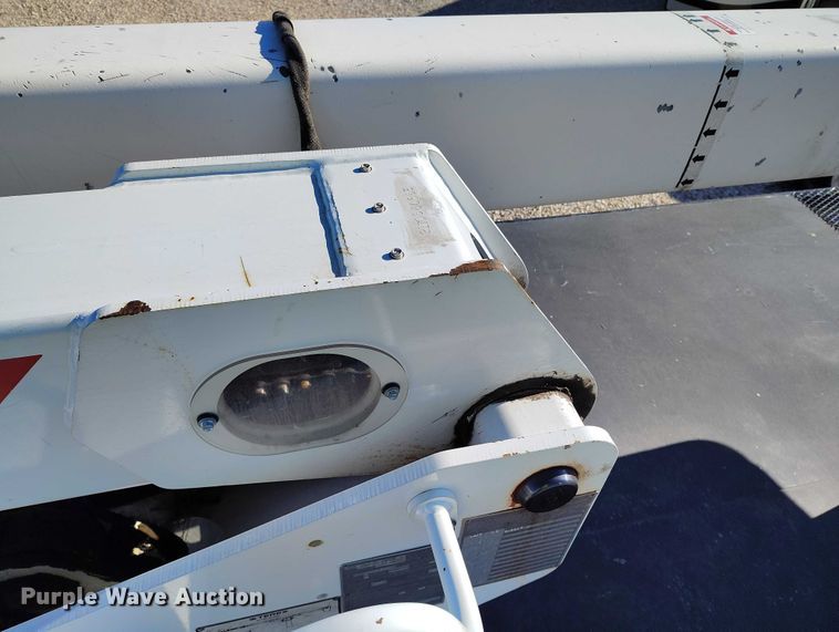 image for item YA1590 2017 Ford F750 Super Duty forestry bucket truck