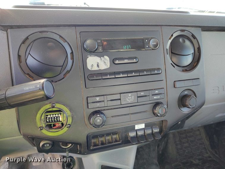 image for item YA1590 2017 Ford F750 Super Duty forestry bucket truck