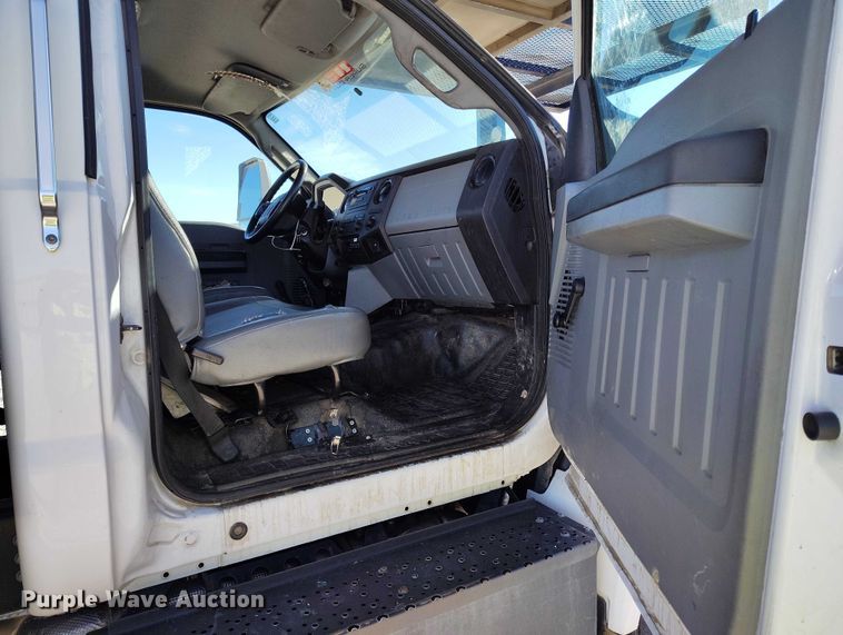 image for item YA1590 2017 Ford F750 Super Duty forestry bucket truck