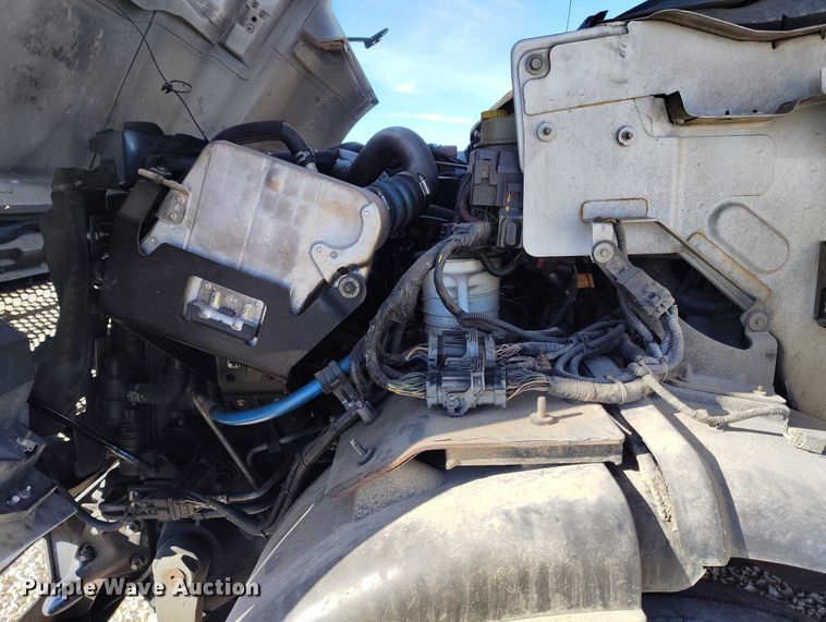 image for item YA1590 2017 Ford F750 Super Duty forestry bucket truck