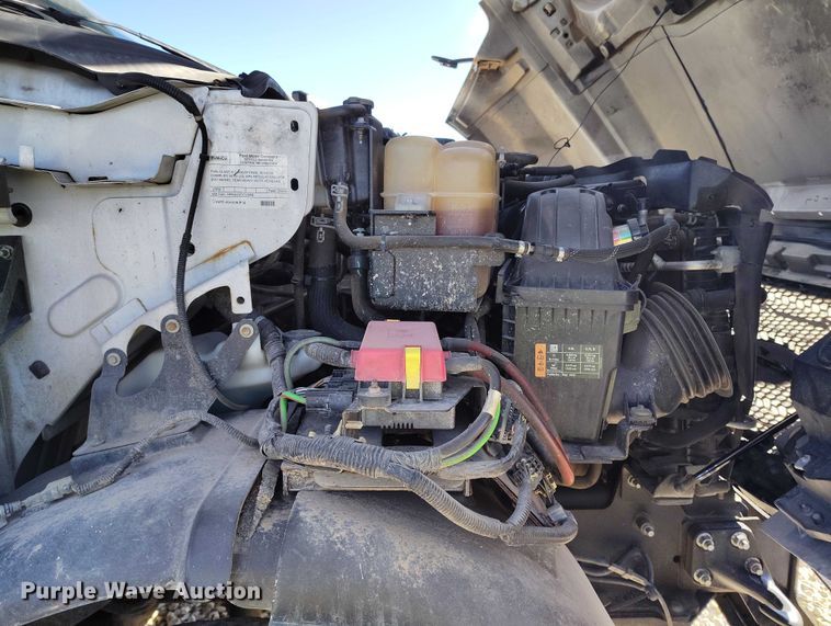 image for item YA1590 2017 Ford F750 Super Duty forestry bucket truck