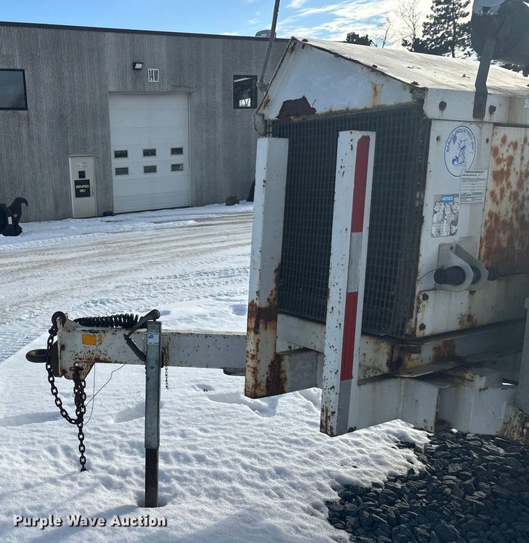 image for item YA1594 2004 Bandit 200 wood chipper