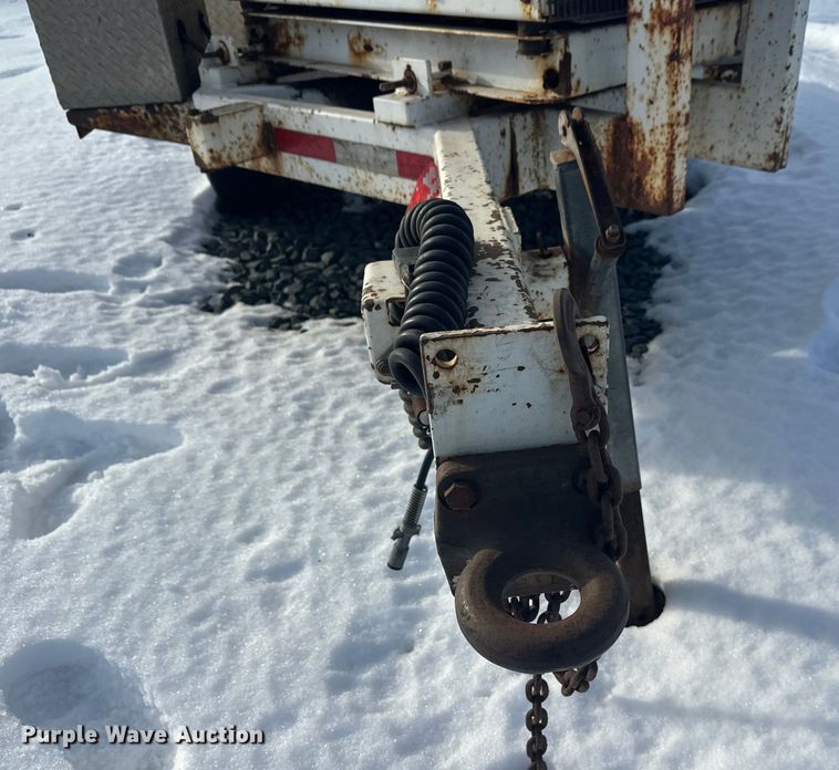 image for item YA1594 2004 Bandit 200 wood chipper