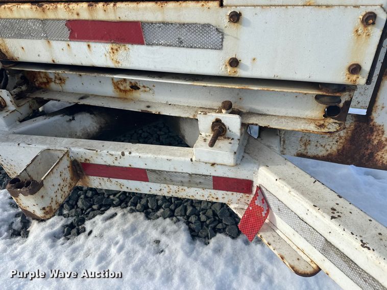 image for item YA1594 2004 Bandit 200 wood chipper