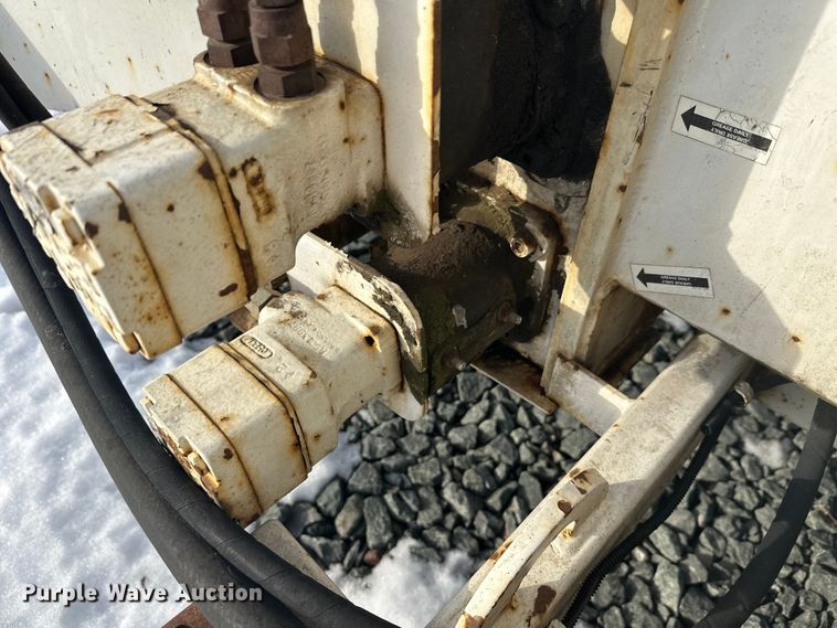 image for item YA1594 2004 Bandit 200 wood chipper