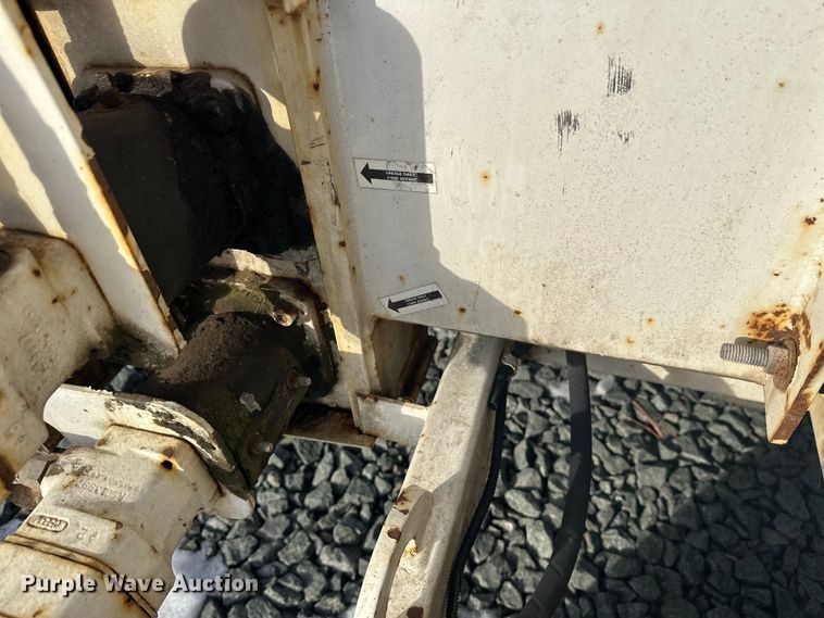 image for item YA1594 2004 Bandit 200 wood chipper