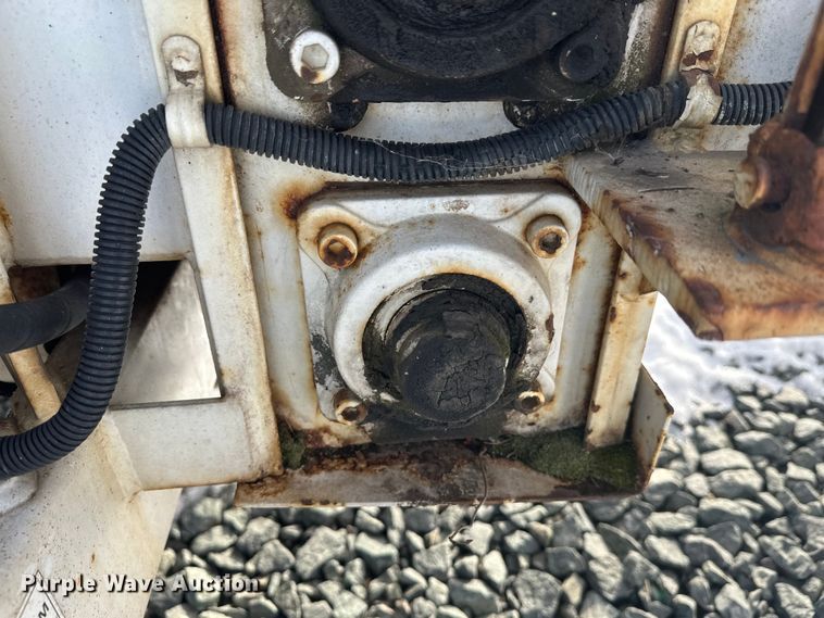 image for item YA1594 2004 Bandit 200 wood chipper