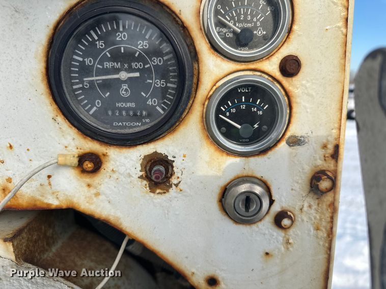 image for item YA1594 2004 Bandit 200 wood chipper