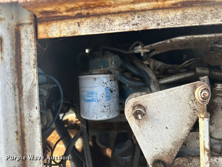 image for item YA1594 2004 Bandit 200 wood chipper