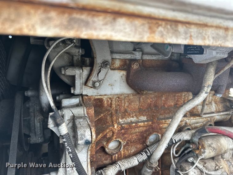 image for item YA1594 2004 Bandit 200 wood chipper