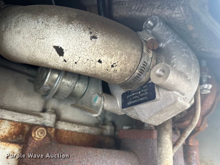 image for item YA1594 2004 Bandit 200 wood chipper