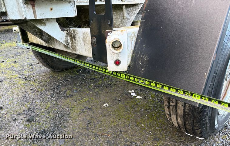 image for item YA1800 2013 Altec DC912A wood chipper