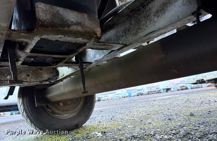 image for item YA1800 2013 Altec DC912A wood chipper