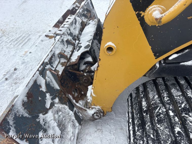 image for item YA1836 2019 ASV RT120 tracked skid steer loader