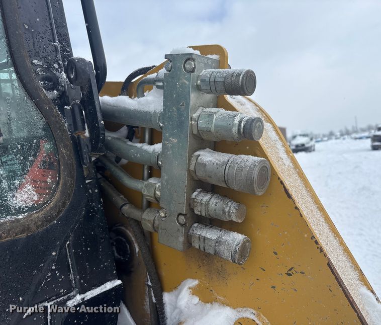 image for item YA1836 2019 ASV RT120 tracked skid steer loader