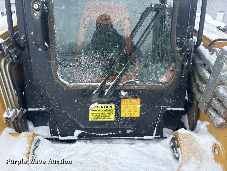 image for item YA1836 2019 ASV RT120 tracked skid steer loader