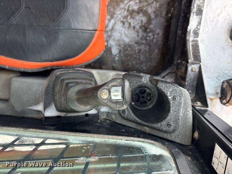 image for item YA1836 2019 ASV RT120 tracked skid steer loader