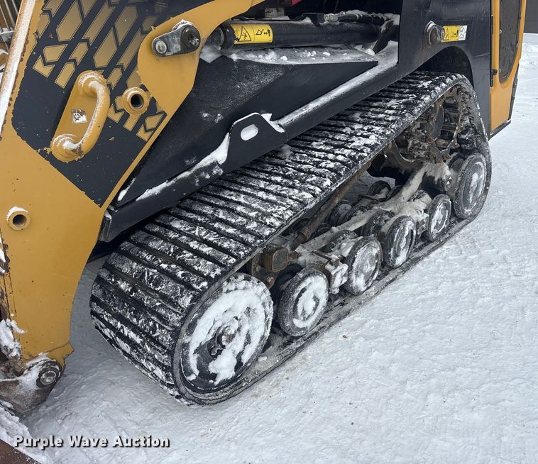 image for item YA1836 2019 ASV RT120 tracked skid steer loader