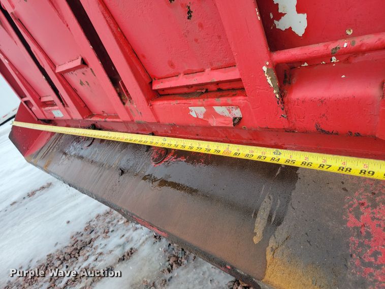 image for item YA1841 2002 International  4900 dump truck