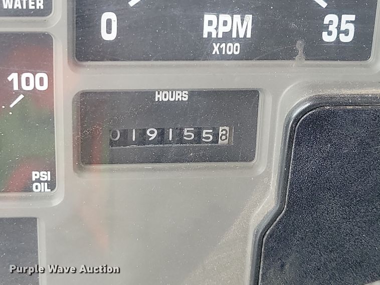 image for item YA1841 2002 International  4900 dump truck