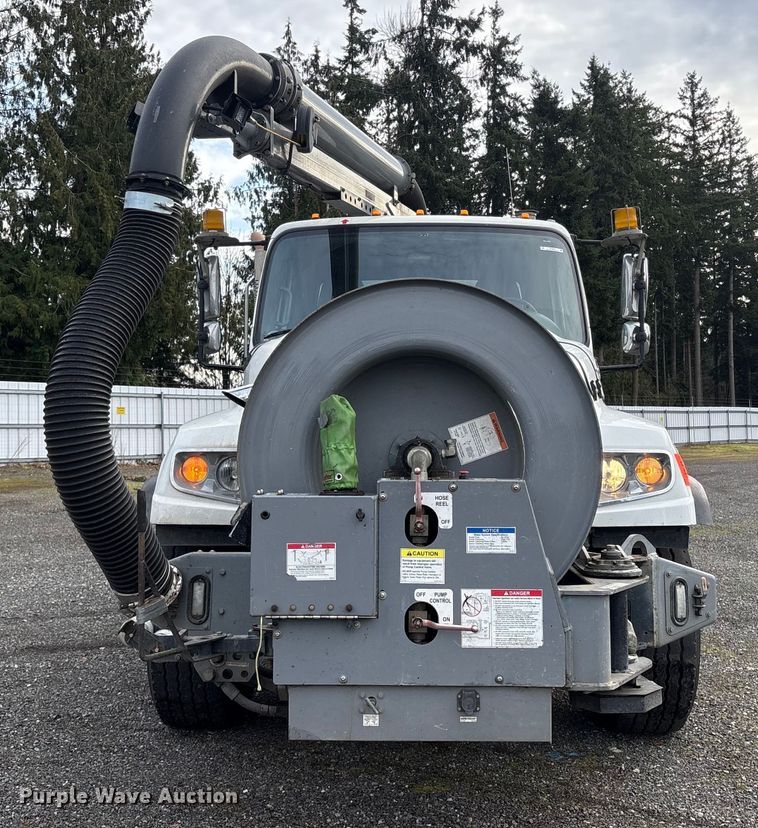 image for item YA1875 2019 Freightliner 114SD sewer jetter truck