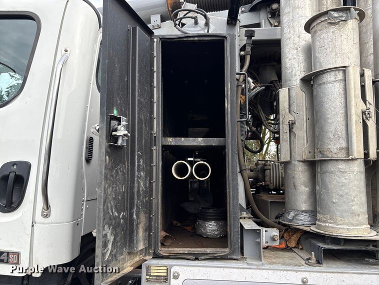 image for item YA1875 2019 Freightliner 114SD sewer jetter truck