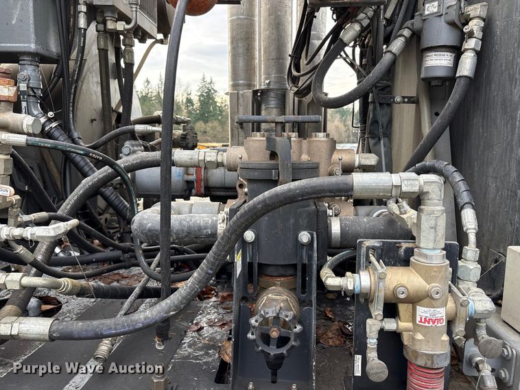 image for item YA1875 2019 Freightliner 114SD sewer jetter truck