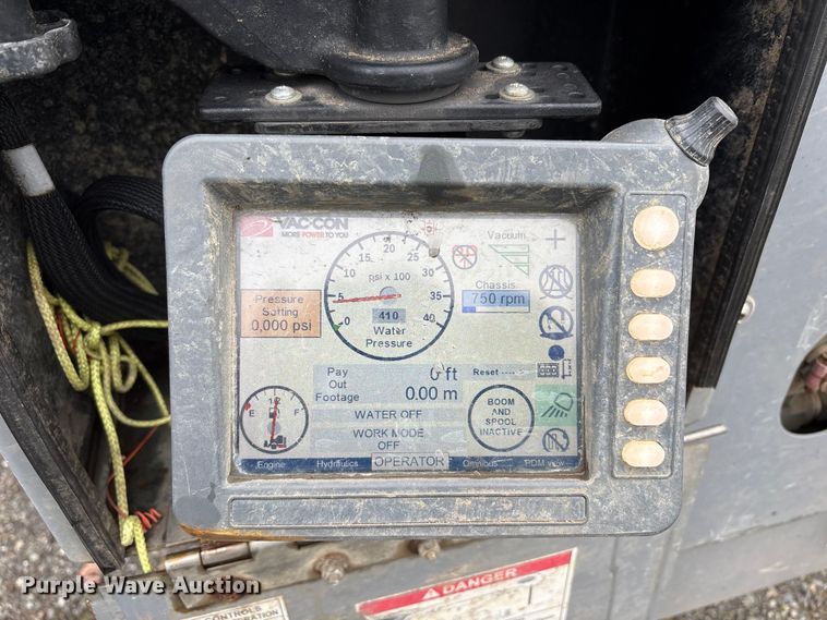 image for item YA1875 2019 Freightliner 114SD sewer jetter truck