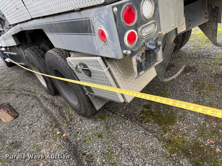 image for item YA1875 2019 Freightliner 114SD sewer jetter truck